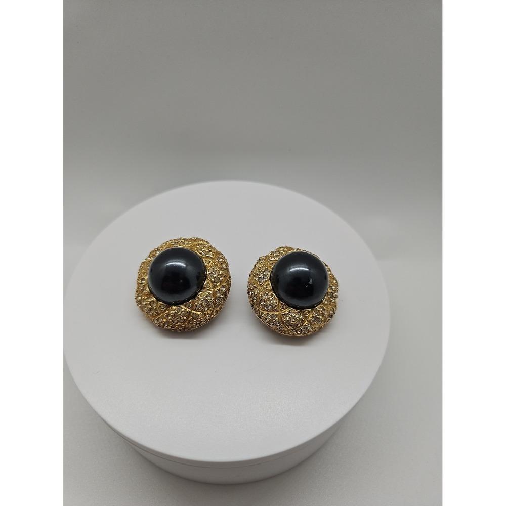 Vintage Ciner Gold Tone Pearl Dome Clip On Earrings Rhinestone Black Enamel Read